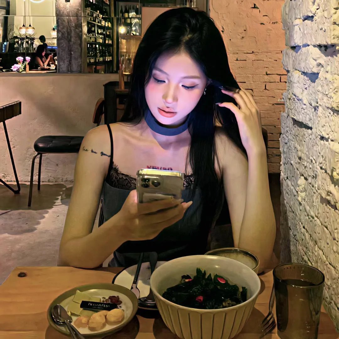 老牌影帝深夜出入高档会所，后援会发声明，三天三夜持续发酵